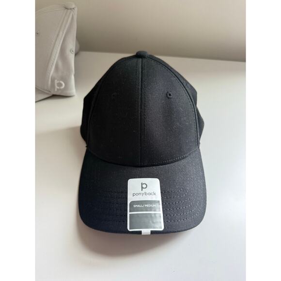 $124 New Ponyback hats set of 2 - black and grey small medium main image 4
